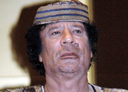 Каддафи просит прекратить "варварские нападения" на Ливию